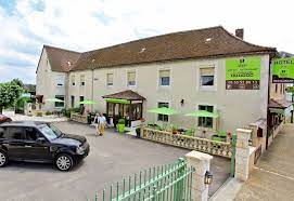 Logis Hotel les Voyageurs